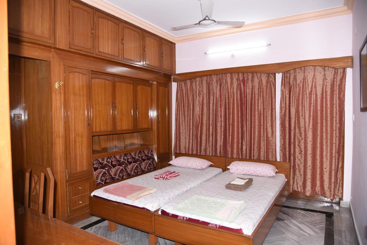 Anjani Mansion Hotell Hyderabad Exteriör bild
